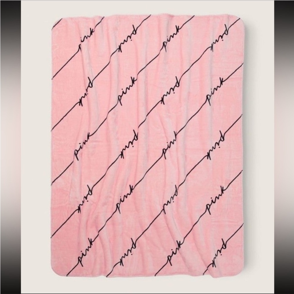 PINK BY VICTORIA’S SECRET COZY-PLUSH BLANKET! PINK COLOR W/BLACK SCRIPT …